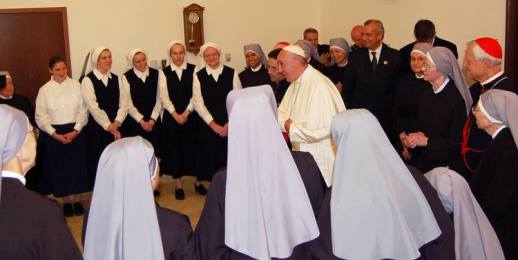 Pope Francis Visits Little Sisters of the Poor to Show Solidarity in Fight Against Obamacare Birth Control Mandate