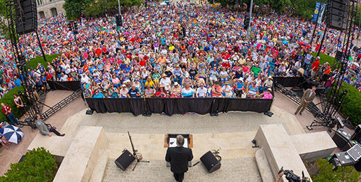 Decision America Tour in Springfield with Franklin Graham